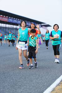 BIB: 50522, 50007
                            <button type="button" onclick="openModal(10490352)" class="btn btn-primary btn-sm float-right btn-popup" data-toggle="modal" data-target=".modal-high-quality">
                        <i class="fas fa-shopping-cart"></i> Add to Cart
                    </button>
                                            <button type="button" onclick="isThisMe(10490352, true)" class="btn btn-success btn-sm float-right btn-popup btn-isme hidden" data-toggle="tooltip" data-placement="bottom" title="นี่คือรูปของคุณใช่ไหม คลิกที่นี่เพื่อเอาเข้าอัลบั้ม">
                        <i class="fas fa-plus"></i> Add to album
                    </button>
                    <button type="button" onclick="isThisMe(10490352, false)" class="btn btn-warning btn-sm float-right btn-popup btn-isnotme hidden">
                        <i class="fas fa-ban"></i> Remove from album
                    </button>