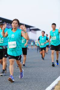 BIB: 276, 51190
                            <button type="button" onclick="openModal(10475134)" class="btn btn-primary btn-sm float-right btn-popup" data-toggle="modal" data-target=".modal-high-quality">
                        <i class="fas fa-shopping-cart"></i> Add to Cart
                    </button>
                                            <button type="button" onclick="isThisMe(10475134, true)" class="btn btn-success btn-sm float-right btn-popup btn-isme hidden" data-toggle="tooltip" data-placement="bottom" title="นี่คือรูปของคุณใช่ไหม คลิกที่นี่เพื่อเอาเข้าอัลบั้ม">
                        <i class="fas fa-plus"></i> Add to album
                    </button>
                    <button type="button" onclick="isThisMe(10475134, false)" class="btn btn-warning btn-sm float-right btn-popup btn-isnotme hidden">
                        <i class="fas fa-ban"></i> Remove from album
                    </button>