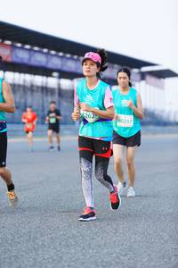 BIB: 5262, 80237
                            <button type="button" onclick="openModal(10456677)" class="btn btn-primary btn-sm float-right btn-popup" data-toggle="modal" data-target=".modal-high-quality">
                        <i class="fas fa-shopping-cart"></i> Add to Cart
                    </button>
                                            <button type="button" onclick="isThisMe(10456677, true)" class="btn btn-success btn-sm float-right btn-popup btn-isme hidden" data-toggle="tooltip" data-placement="bottom" title="นี่คือรูปของคุณใช่ไหม คลิกที่นี่เพื่อเอาเข้าอัลบั้ม">
                        <i class="fas fa-plus"></i> Add to album
                    </button>
                    <button type="button" onclick="isThisMe(10456677, false)" class="btn btn-warning btn-sm float-right btn-popup btn-isnotme hidden">
                        <i class="fas fa-ban"></i> Remove from album
                    </button>