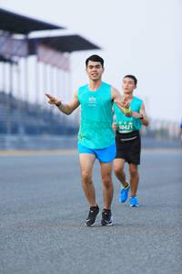 BIB: 0421
                            <button type="button" onclick="openModal(10450091)" class="btn btn-primary btn-sm float-right btn-popup" data-toggle="modal" data-target=".modal-high-quality">
                        <i class="fas fa-shopping-cart"></i> Add to Cart
                    </button>
                                            <button type="button" onclick="isThisMe(10450091, true)" class="btn btn-success btn-sm float-right btn-popup btn-isme hidden" data-toggle="tooltip" data-placement="bottom" title="นี่คือรูปของคุณใช่ไหม คลิกที่นี่เพื่อเอาเข้าอัลบั้ม">
                        <i class="fas fa-plus"></i> Add to album
                    </button>
                    <button type="button" onclick="isThisMe(10450091, false)" class="btn btn-warning btn-sm float-right btn-popup btn-isnotme hidden">
                        <i class="fas fa-ban"></i> Remove from album
                    </button>