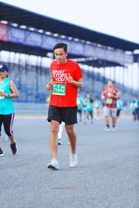 BIB: 71442
                            <button type="button" onclick="openModal(10492013)" class="btn btn-primary btn-sm float-right btn-popup" data-toggle="modal" data-target=".modal-high-quality">
                        <i class="fas fa-shopping-cart"></i> Add to Cart
                    </button>
                                            <button type="button" onclick="isThisMe(10492013, true)" class="btn btn-success btn-sm float-right btn-popup btn-isme hidden" data-toggle="tooltip" data-placement="bottom" title="นี่คือรูปของคุณใช่ไหม คลิกที่นี่เพื่อเอาเข้าอัลบั้ม">
                        <i class="fas fa-plus"></i> Add to album
                    </button>
                    <button type="button" onclick="isThisMe(10492013, false)" class="btn btn-warning btn-sm float-right btn-popup btn-isnotme hidden">
                        <i class="fas fa-ban"></i> Remove from album
                    </button>