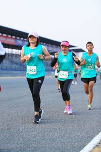 BIB: 51901, 2802, 52748
                            <button type="button" onclick="openModal(10475582)" class="btn btn-primary btn-sm float-right btn-popup" data-toggle="modal" data-target=".modal-high-quality">
                        <i class="fas fa-shopping-cart"></i> Add to Cart
                    </button>
                                            <button type="button" onclick="isThisMe(10475582, true)" class="btn btn-success btn-sm float-right btn-popup btn-isme hidden" data-toggle="tooltip" data-placement="bottom" title="นี่คือรูปของคุณใช่ไหม คลิกที่นี่เพื่อเอาเข้าอัลบั้ม">
                        <i class="fas fa-plus"></i> Add to album
                    </button>
                    <button type="button" onclick="isThisMe(10475582, false)" class="btn btn-warning btn-sm float-right btn-popup btn-isnotme hidden">
                        <i class="fas fa-ban"></i> Remove from album
                    </button>