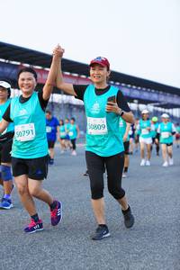 BIB: 0809, 50791
                            <button type="button" onclick="openModal(10491138)" class="btn btn-primary btn-sm float-right btn-popup" data-toggle="modal" data-target=".modal-high-quality">
                        <i class="fas fa-shopping-cart"></i> Add to Cart
                    </button>
                                            <button type="button" onclick="isThisMe(10491138, true)" class="btn btn-success btn-sm float-right btn-popup btn-isme hidden" data-toggle="tooltip" data-placement="bottom" title="นี่คือรูปของคุณใช่ไหม คลิกที่นี่เพื่อเอาเข้าอัลบั้ม">
                        <i class="fas fa-plus"></i> Add to album
                    </button>
                    <button type="button" onclick="isThisMe(10491138, false)" class="btn btn-warning btn-sm float-right btn-popup btn-isnotme hidden">
                        <i class="fas fa-ban"></i> Remove from album
                    </button>