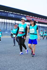 BIB: 53034, 52405
                            <button type="button" onclick="openModal(10497981)" class="btn btn-primary btn-sm float-right btn-popup" data-toggle="modal" data-target=".modal-high-quality">
                        <i class="fas fa-shopping-cart"></i> Add to Cart
                    </button>
                                            <button type="button" onclick="isThisMe(10497981, true)" class="btn btn-success btn-sm float-right btn-popup btn-isme hidden" data-toggle="tooltip" data-placement="bottom" title="นี่คือรูปของคุณใช่ไหม คลิกที่นี่เพื่อเอาเข้าอัลบั้ม">
                        <i class="fas fa-plus"></i> Add to album
                    </button>
                    <button type="button" onclick="isThisMe(10497981, false)" class="btn btn-warning btn-sm float-right btn-popup btn-isnotme hidden">
                        <i class="fas fa-ban"></i> Remove from album
                    </button>