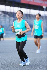 BIB: 525
                            <button type="button" onclick="openModal(10490570)" class="btn btn-primary btn-sm float-right btn-popup" data-toggle="modal" data-target=".modal-high-quality">
                        <i class="fas fa-shopping-cart"></i> Add to Cart
                    </button>
                                            <button type="button" onclick="isThisMe(10490570, true)" class="btn btn-success btn-sm float-right btn-popup btn-isme hidden" data-toggle="tooltip" data-placement="bottom" title="นี่คือรูปของคุณใช่ไหม คลิกที่นี่เพื่อเอาเข้าอัลบั้ม">
                        <i class="fas fa-plus"></i> Add to album
                    </button>
                    <button type="button" onclick="isThisMe(10490570, false)" class="btn btn-warning btn-sm float-right btn-popup btn-isnotme hidden">
                        <i class="fas fa-ban"></i> Remove from album
                    </button>