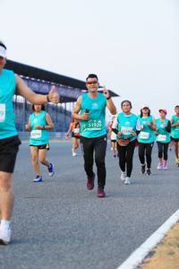 BIB: 51929, 53194, 50798
                            <button type="button" onclick="openModal(10475462)" class="btn btn-primary btn-sm float-right btn-popup" data-toggle="modal" data-target=".modal-high-quality">
                        <i class="fas fa-shopping-cart"></i> Add to Cart
                    </button>
                                            <button type="button" onclick="isThisMe(10475462, true)" class="btn btn-success btn-sm float-right btn-popup btn-isme hidden" data-toggle="tooltip" data-placement="bottom" title="นี่คือรูปของคุณใช่ไหม คลิกที่นี่เพื่อเอาเข้าอัลบั้ม">
                        <i class="fas fa-plus"></i> Add to album
                    </button>
                    <button type="button" onclick="isThisMe(10475462, false)" class="btn btn-warning btn-sm float-right btn-popup btn-isnotme hidden">
                        <i class="fas fa-ban"></i> Remove from album
                    </button>