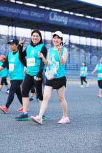 BIB: 1243, 037
                            <button type="button" onclick="openModal(10498751)" class="btn btn-primary btn-sm float-right btn-popup" data-toggle="modal" data-target=".modal-high-quality">
                        <i class="fas fa-shopping-cart"></i> Add to Cart
                    </button>
                                            <button type="button" onclick="isThisMe(10498751, true)" class="btn btn-success btn-sm float-right btn-popup btn-isme hidden" data-toggle="tooltip" data-placement="bottom" title="นี่คือรูปของคุณใช่ไหม คลิกที่นี่เพื่อเอาเข้าอัลบั้ม">
                        <i class="fas fa-plus"></i> Add to album
                    </button>
                    <button type="button" onclick="isThisMe(10498751, false)" class="btn btn-warning btn-sm float-right btn-popup btn-isnotme hidden">
                        <i class="fas fa-ban"></i> Remove from album
                    </button>