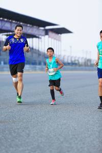 BIB: 
                            <button type="button" onclick="openModal(10449114)" class="btn btn-primary btn-sm float-right btn-popup" data-toggle="modal" data-target=".modal-high-quality">
                        <i class="fas fa-shopping-cart"></i> Add to Cart
                    </button>
                                            <button type="button" onclick="isThisMe(10449114, true)" class="btn btn-success btn-sm float-right btn-popup btn-isme hidden" data-toggle="tooltip" data-placement="bottom" title="นี่คือรูปของคุณใช่ไหม คลิกที่นี่เพื่อเอาเข้าอัลบั้ม">
                        <i class="fas fa-plus"></i> Add to album
                    </button>
                    <button type="button" onclick="isThisMe(10449114, false)" class="btn btn-warning btn-sm float-right btn-popup btn-isnotme hidden">
                        <i class="fas fa-ban"></i> Remove from album
                    </button>