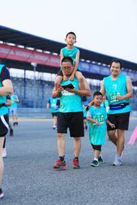 BIB: 520, 51511
                            <button type="button" onclick="openModal(10496966)" class="btn btn-primary btn-sm float-right btn-popup" data-toggle="modal" data-target=".modal-high-quality">
                        <i class="fas fa-shopping-cart"></i> Add to Cart
                    </button>
                                            <button type="button" onclick="isThisMe(10496966, true)" class="btn btn-success btn-sm float-right btn-popup btn-isme hidden" data-toggle="tooltip" data-placement="bottom" title="นี่คือรูปของคุณใช่ไหม คลิกที่นี่เพื่อเอาเข้าอัลบั้ม">
                        <i class="fas fa-plus"></i> Add to album
                    </button>
                    <button type="button" onclick="isThisMe(10496966, false)" class="btn btn-warning btn-sm float-right btn-popup btn-isnotme hidden">
                        <i class="fas fa-ban"></i> Remove from album
                    </button>