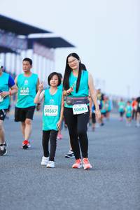 BIB: 5000, 50567, 50685
                            <button type="button" onclick="openModal(10495274)" class="btn btn-primary btn-sm float-right btn-popup" data-toggle="modal" data-target=".modal-high-quality">
                        <i class="fas fa-shopping-cart"></i> Add to Cart
                    </button>
                                            <button type="button" onclick="isThisMe(10495274, true)" class="btn btn-success btn-sm float-right btn-popup btn-isme hidden" data-toggle="tooltip" data-placement="bottom" title="นี่คือรูปของคุณใช่ไหม คลิกที่นี่เพื่อเอาเข้าอัลบั้ม">
                        <i class="fas fa-plus"></i> Add to album
                    </button>
                    <button type="button" onclick="isThisMe(10495274, false)" class="btn btn-warning btn-sm float-right btn-popup btn-isnotme hidden">
                        <i class="fas fa-ban"></i> Remove from album
                    </button>