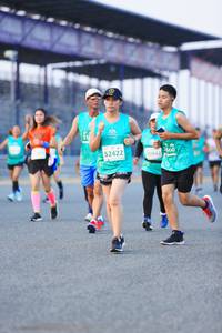 BIB: 860, 0942, 52422
                            <button type="button" onclick="openModal(10474986)" class="btn btn-primary btn-sm float-right btn-popup" data-toggle="modal" data-target=".modal-high-quality">
                        <i class="fas fa-shopping-cart"></i> Add to Cart
                    </button>
                                            <button type="button" onclick="isThisMe(10474986, true)" class="btn btn-success btn-sm float-right btn-popup btn-isme hidden" data-toggle="tooltip" data-placement="bottom" title="นี่คือรูปของคุณใช่ไหม คลิกที่นี่เพื่อเอาเข้าอัลบั้ม">
                        <i class="fas fa-plus"></i> Add to album
                    </button>
                    <button type="button" onclick="isThisMe(10474986, false)" class="btn btn-warning btn-sm float-right btn-popup btn-isnotme hidden">
                        <i class="fas fa-ban"></i> Remove from album
                    </button>