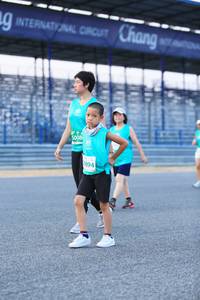 BIB: 5008, 894
                            <button type="button" onclick="openModal(10495197)" class="btn btn-primary btn-sm float-right btn-popup" data-toggle="modal" data-target=".modal-high-quality">
                        <i class="fas fa-shopping-cart"></i> Add to Cart
                    </button>
                                            <button type="button" onclick="isThisMe(10495197, true)" class="btn btn-success btn-sm float-right btn-popup btn-isme hidden" data-toggle="tooltip" data-placement="bottom" title="นี่คือรูปของคุณใช่ไหม คลิกที่นี่เพื่อเอาเข้าอัลบั้ม">
                        <i class="fas fa-plus"></i> Add to album
                    </button>
                    <button type="button" onclick="isThisMe(10495197, false)" class="btn btn-warning btn-sm float-right btn-popup btn-isnotme hidden">
                        <i class="fas fa-ban"></i> Remove from album
                    </button>