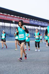 BIB: 52260
                            <button type="button" onclick="openModal(10475278)" class="btn btn-primary btn-sm float-right btn-popup" data-toggle="modal" data-target=".modal-high-quality">
                        <i class="fas fa-shopping-cart"></i> Add to Cart
                    </button>
                                            <button type="button" onclick="isThisMe(10475278, true)" class="btn btn-success btn-sm float-right btn-popup btn-isme hidden" data-toggle="tooltip" data-placement="bottom" title="นี่คือรูปของคุณใช่ไหม คลิกที่นี่เพื่อเอาเข้าอัลบั้ม">
                        <i class="fas fa-plus"></i> Add to album
                    </button>
                    <button type="button" onclick="isThisMe(10475278, false)" class="btn btn-warning btn-sm float-right btn-popup btn-isnotme hidden">
                        <i class="fas fa-ban"></i> Remove from album
                    </button>