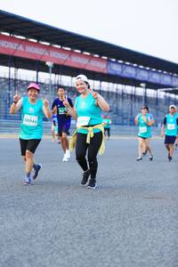 BIB: 52817, 50944
                            <button type="button" onclick="openModal(10490478)" class="btn btn-primary btn-sm float-right btn-popup" data-toggle="modal" data-target=".modal-high-quality">
                        <i class="fas fa-shopping-cart"></i> Add to Cart
                    </button>
                                            <button type="button" onclick="isThisMe(10490478, true)" class="btn btn-success btn-sm float-right btn-popup btn-isme hidden" data-toggle="tooltip" data-placement="bottom" title="นี่คือรูปของคุณใช่ไหม คลิกที่นี่เพื่อเอาเข้าอัลบั้ม">
                        <i class="fas fa-plus"></i> Add to album
                    </button>
                    <button type="button" onclick="isThisMe(10490478, false)" class="btn btn-warning btn-sm float-right btn-popup btn-isnotme hidden">
                        <i class="fas fa-ban"></i> Remove from album
                    </button>