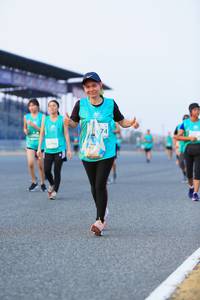 BIB: 996
                            <button type="button" onclick="openModal(10486639)" class="btn btn-primary btn-sm float-right btn-popup" data-toggle="modal" data-target=".modal-high-quality">
                        <i class="fas fa-shopping-cart"></i> Add to Cart
                    </button>
                                            <button type="button" onclick="isThisMe(10486639, true)" class="btn btn-success btn-sm float-right btn-popup btn-isme hidden" data-toggle="tooltip" data-placement="bottom" title="นี่คือรูปของคุณใช่ไหม คลิกที่นี่เพื่อเอาเข้าอัลบั้ม">
                        <i class="fas fa-plus"></i> Add to album
                    </button>
                    <button type="button" onclick="isThisMe(10486639, false)" class="btn btn-warning btn-sm float-right btn-popup btn-isnotme hidden">
                        <i class="fas fa-ban"></i> Remove from album
                    </button>