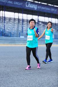 BIB: 0731, 2733
                            <button type="button" onclick="openModal(10494494)" class="btn btn-primary btn-sm float-right btn-popup" data-toggle="modal" data-target=".modal-high-quality">
                        <i class="fas fa-shopping-cart"></i> Add to Cart
                    </button>
                                            <button type="button" onclick="isThisMe(10494494, true)" class="btn btn-success btn-sm float-right btn-popup btn-isme hidden" data-toggle="tooltip" data-placement="bottom" title="นี่คือรูปของคุณใช่ไหม คลิกที่นี่เพื่อเอาเข้าอัลบั้ม">
                        <i class="fas fa-plus"></i> Add to album
                    </button>
                    <button type="button" onclick="isThisMe(10494494, false)" class="btn btn-warning btn-sm float-right btn-popup btn-isnotme hidden">
                        <i class="fas fa-ban"></i> Remove from album
                    </button>