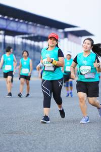 BIB: 5280, 2875
                            <button type="button" onclick="openModal(10491090)" class="btn btn-primary btn-sm float-right btn-popup" data-toggle="modal" data-target=".modal-high-quality">
                        <i class="fas fa-shopping-cart"></i> Add to Cart
                    </button>
                                            <button type="button" onclick="isThisMe(10491090, true)" class="btn btn-success btn-sm float-right btn-popup btn-isme hidden" data-toggle="tooltip" data-placement="bottom" title="นี่คือรูปของคุณใช่ไหม คลิกที่นี่เพื่อเอาเข้าอัลบั้ม">
                        <i class="fas fa-plus"></i> Add to album
                    </button>
                    <button type="button" onclick="isThisMe(10491090, false)" class="btn btn-warning btn-sm float-right btn-popup btn-isnotme hidden">
                        <i class="fas fa-ban"></i> Remove from album
                    </button>