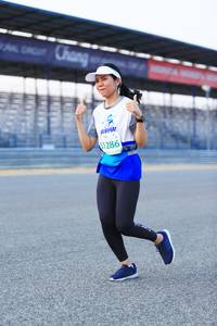 BIB: 1286
                            <button type="button" onclick="openModal(10455898)" class="btn btn-primary btn-sm float-right btn-popup" data-toggle="modal" data-target=".modal-high-quality">
                        <i class="fas fa-shopping-cart"></i> Add to Cart
                    </button>
                                            <button type="button" onclick="isThisMe(10455898, true)" class="btn btn-success btn-sm float-right btn-popup btn-isme hidden" data-toggle="tooltip" data-placement="bottom" title="นี่คือรูปของคุณใช่ไหม คลิกที่นี่เพื่อเอาเข้าอัลบั้ม">
                        <i class="fas fa-plus"></i> Add to album
                    </button>
                    <button type="button" onclick="isThisMe(10455898, false)" class="btn btn-warning btn-sm float-right btn-popup btn-isnotme hidden">
                        <i class="fas fa-ban"></i> Remove from album
                    </button>