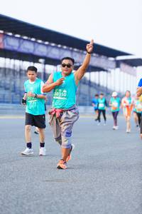 BIB: 50350
                            <button type="button" onclick="openModal(10484005)" class="btn btn-primary btn-sm float-right btn-popup" data-toggle="modal" data-target=".modal-high-quality">
                        <i class="fas fa-shopping-cart"></i> Add to Cart
                    </button>
                                            <button type="button" onclick="isThisMe(10484005, true)" class="btn btn-success btn-sm float-right btn-popup btn-isme hidden" data-toggle="tooltip" data-placement="bottom" title="นี่คือรูปของคุณใช่ไหม คลิกที่นี่เพื่อเอาเข้าอัลบั้ม">
                        <i class="fas fa-plus"></i> Add to album
                    </button>
                    <button type="button" onclick="isThisMe(10484005, false)" class="btn btn-warning btn-sm float-right btn-popup btn-isnotme hidden">
                        <i class="fas fa-ban"></i> Remove from album
                    </button>