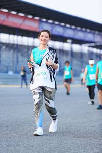 BIB: 50690
                            <button type="button" onclick="openModal(10489612)" class="btn btn-primary btn-sm float-right btn-popup" data-toggle="modal" data-target=".modal-high-quality">
                        <i class="fas fa-shopping-cart"></i> Add to Cart
                    </button>
                                            <button type="button" onclick="isThisMe(10489612, true)" class="btn btn-success btn-sm float-right btn-popup btn-isme hidden" data-toggle="tooltip" data-placement="bottom" title="นี่คือรูปของคุณใช่ไหม คลิกที่นี่เพื่อเอาเข้าอัลบั้ม">
                        <i class="fas fa-plus"></i> Add to album
                    </button>
                    <button type="button" onclick="isThisMe(10489612, false)" class="btn btn-warning btn-sm float-right btn-popup btn-isnotme hidden">
                        <i class="fas fa-ban"></i> Remove from album
                    </button>