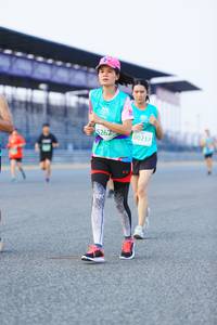 BIB: 5262, 80237
                            <button type="button" onclick="openModal(10456658)" class="btn btn-primary btn-sm float-right btn-popup" data-toggle="modal" data-target=".modal-high-quality">
                        <i class="fas fa-shopping-cart"></i> Add to Cart
                    </button>
                                            <button type="button" onclick="isThisMe(10456658, true)" class="btn btn-success btn-sm float-right btn-popup btn-isme hidden" data-toggle="tooltip" data-placement="bottom" title="นี่คือรูปของคุณใช่ไหม คลิกที่นี่เพื่อเอาเข้าอัลบั้ม">
                        <i class="fas fa-plus"></i> Add to album
                    </button>
                    <button type="button" onclick="isThisMe(10456658, false)" class="btn btn-warning btn-sm float-right btn-popup btn-isnotme hidden">
                        <i class="fas fa-ban"></i> Remove from album
                    </button>