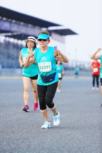 BIB: 52391
                            <button type="button" onclick="openModal(10474392)" class="btn btn-primary btn-sm float-right btn-popup" data-toggle="modal" data-target=".modal-high-quality">
                        <i class="fas fa-shopping-cart"></i> Add to Cart
                    </button>
                                            <button type="button" onclick="isThisMe(10474392, true)" class="btn btn-success btn-sm float-right btn-popup btn-isme hidden" data-toggle="tooltip" data-placement="bottom" title="นี่คือรูปของคุณใช่ไหม คลิกที่นี่เพื่อเอาเข้าอัลบั้ม">
                        <i class="fas fa-plus"></i> Add to album
                    </button>
                    <button type="button" onclick="isThisMe(10474392, false)" class="btn btn-warning btn-sm float-right btn-popup btn-isnotme hidden">
                        <i class="fas fa-ban"></i> Remove from album
                    </button>