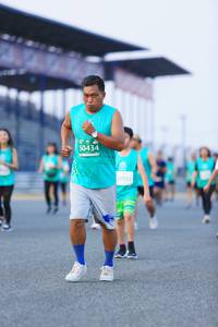 BIB: 50434, 0955
                            <button type="button" onclick="openModal(10490034)" class="btn btn-primary btn-sm float-right btn-popup" data-toggle="modal" data-target=".modal-high-quality">
                        <i class="fas fa-shopping-cart"></i> Add to Cart
                    </button>
                                            <button type="button" onclick="isThisMe(10490034, true)" class="btn btn-success btn-sm float-right btn-popup btn-isme hidden" data-toggle="tooltip" data-placement="bottom" title="นี่คือรูปของคุณใช่ไหม คลิกที่นี่เพื่อเอาเข้าอัลบั้ม">
                        <i class="fas fa-plus"></i> Add to album
                    </button>
                    <button type="button" onclick="isThisMe(10490034, false)" class="btn btn-warning btn-sm float-right btn-popup btn-isnotme hidden">
                        <i class="fas fa-ban"></i> Remove from album
                    </button>