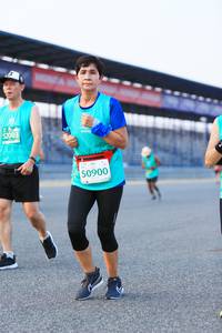 BIB: 52003, 50900
                            <button type="button" onclick="openModal(10475741)" class="btn btn-primary btn-sm float-right btn-popup" data-toggle="modal" data-target=".modal-high-quality">
                        <i class="fas fa-shopping-cart"></i> Add to Cart
                    </button>
                                            <button type="button" onclick="isThisMe(10475741, true)" class="btn btn-success btn-sm float-right btn-popup btn-isme hidden" data-toggle="tooltip" data-placement="bottom" title="นี่คือรูปของคุณใช่ไหม คลิกที่นี่เพื่อเอาเข้าอัลบั้ม">
                        <i class="fas fa-plus"></i> Add to album
                    </button>
                    <button type="button" onclick="isThisMe(10475741, false)" class="btn btn-warning btn-sm float-right btn-popup btn-isnotme hidden">
                        <i class="fas fa-ban"></i> Remove from album
                    </button>