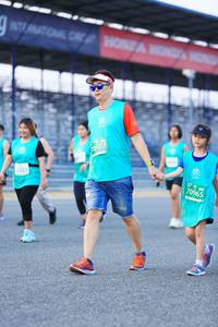 BIB: 70977, 70965
                            <button type="button" onclick="openModal(10492993)" class="btn btn-primary btn-sm float-right btn-popup" data-toggle="modal" data-target=".modal-high-quality">
                        <i class="fas fa-shopping-cart"></i> Add to Cart
                    </button>
                                            <button type="button" onclick="isThisMe(10492993, true)" class="btn btn-success btn-sm float-right btn-popup btn-isme hidden" data-toggle="tooltip" data-placement="bottom" title="นี่คือรูปของคุณใช่ไหม คลิกที่นี่เพื่อเอาเข้าอัลบั้ม">
                        <i class="fas fa-plus"></i> Add to album
                    </button>
                    <button type="button" onclick="isThisMe(10492993, false)" class="btn btn-warning btn-sm float-right btn-popup btn-isnotme hidden">
                        <i class="fas fa-ban"></i> Remove from album
                    </button>