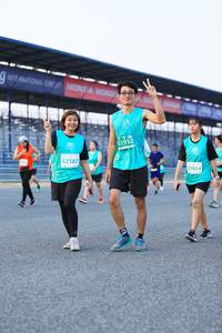 BIB: 51932, 52387, 1014
                            <button type="button" onclick="openModal(10490137)" class="btn btn-primary btn-sm float-right btn-popup" data-toggle="modal" data-target=".modal-high-quality">
                        <i class="fas fa-shopping-cart"></i> Add to Cart
                    </button>
                                            <button type="button" onclick="isThisMe(10490137, true)" class="btn btn-success btn-sm float-right btn-popup btn-isme hidden" data-toggle="tooltip" data-placement="bottom" title="นี่คือรูปของคุณใช่ไหม คลิกที่นี่เพื่อเอาเข้าอัลบั้ม">
                        <i class="fas fa-plus"></i> Add to album
                    </button>
                    <button type="button" onclick="isThisMe(10490137, false)" class="btn btn-warning btn-sm float-right btn-popup btn-isnotme hidden">
                        <i class="fas fa-ban"></i> Remove from album
                    </button>