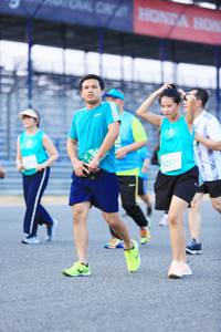 BIB: 52300
                            <button type="button" onclick="openModal(10494245)" class="btn btn-primary btn-sm float-right btn-popup" data-toggle="modal" data-target=".modal-high-quality">
                        <i class="fas fa-shopping-cart"></i> Add to Cart
                    </button>
                                            <button type="button" onclick="isThisMe(10494245, true)" class="btn btn-success btn-sm float-right btn-popup btn-isme hidden" data-toggle="tooltip" data-placement="bottom" title="นี่คือรูปของคุณใช่ไหม คลิกที่นี่เพื่อเอาเข้าอัลบั้ม">
                        <i class="fas fa-plus"></i> Add to album
                    </button>
                    <button type="button" onclick="isThisMe(10494245, false)" class="btn btn-warning btn-sm float-right btn-popup btn-isnotme hidden">
                        <i class="fas fa-ban"></i> Remove from album
                    </button>