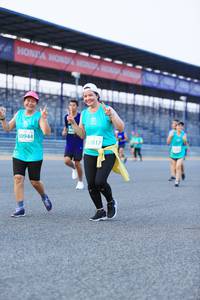 BIB: 52817, 50944
                            <button type="button" onclick="openModal(10490485)" class="btn btn-primary btn-sm float-right btn-popup" data-toggle="modal" data-target=".modal-high-quality">
                        <i class="fas fa-shopping-cart"></i> Add to Cart
                    </button>
                                            <button type="button" onclick="isThisMe(10490485, true)" class="btn btn-success btn-sm float-right btn-popup btn-isme hidden" data-toggle="tooltip" data-placement="bottom" title="นี่คือรูปของคุณใช่ไหม คลิกที่นี่เพื่อเอาเข้าอัลบั้ม">
                        <i class="fas fa-plus"></i> Add to album
                    </button>
                    <button type="button" onclick="isThisMe(10490485, false)" class="btn btn-warning btn-sm float-right btn-popup btn-isnotme hidden">
                        <i class="fas fa-ban"></i> Remove from album
                    </button>