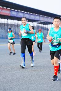 BIB: 0035
                            <button type="button" onclick="openModal(10471985)" class="btn btn-primary btn-sm float-right btn-popup" data-toggle="modal" data-target=".modal-high-quality">
                        <i class="fas fa-shopping-cart"></i> Add to Cart
                    </button>
                                            <button type="button" onclick="isThisMe(10471985, true)" class="btn btn-success btn-sm float-right btn-popup btn-isme hidden" data-toggle="tooltip" data-placement="bottom" title="นี่คือรูปของคุณใช่ไหม คลิกที่นี่เพื่อเอาเข้าอัลบั้ม">
                        <i class="fas fa-plus"></i> Add to album
                    </button>
                    <button type="button" onclick="isThisMe(10471985, false)" class="btn btn-warning btn-sm float-right btn-popup btn-isnotme hidden">
                        <i class="fas fa-ban"></i> Remove from album
                    </button>