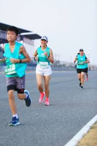 BIB: 50607, 1620
                            <button type="button" onclick="openModal(10452261)" class="btn btn-primary btn-sm float-right btn-popup" data-toggle="modal" data-target=".modal-high-quality">
                        <i class="fas fa-shopping-cart"></i> Add to Cart
                    </button>
                                            <button type="button" onclick="isThisMe(10452261, true)" class="btn btn-success btn-sm float-right btn-popup btn-isme hidden" data-toggle="tooltip" data-placement="bottom" title="นี่คือรูปของคุณใช่ไหม คลิกที่นี่เพื่อเอาเข้าอัลบั้ม">
                        <i class="fas fa-plus"></i> Add to album
                    </button>
                    <button type="button" onclick="isThisMe(10452261, false)" class="btn btn-warning btn-sm float-right btn-popup btn-isnotme hidden">
                        <i class="fas fa-ban"></i> Remove from album
                    </button>