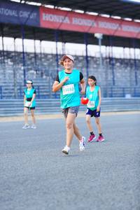 BIB: 53032
                            <button type="button" onclick="openModal(10488983)" class="btn btn-primary btn-sm float-right btn-popup" data-toggle="modal" data-target=".modal-high-quality">
                        <i class="fas fa-shopping-cart"></i> Add to Cart
                    </button>
                                            <button type="button" onclick="isThisMe(10488983, true)" class="btn btn-success btn-sm float-right btn-popup btn-isme hidden" data-toggle="tooltip" data-placement="bottom" title="นี่คือรูปของคุณใช่ไหม คลิกที่นี่เพื่อเอาเข้าอัลบั้ม">
                        <i class="fas fa-plus"></i> Add to album
                    </button>
                    <button type="button" onclick="isThisMe(10488983, false)" class="btn btn-warning btn-sm float-right btn-popup btn-isnotme hidden">
                        <i class="fas fa-ban"></i> Remove from album
                    </button>