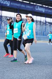 BIB: 51243, 037
                            <button type="button" onclick="openModal(10498770)" class="btn btn-primary btn-sm float-right btn-popup" data-toggle="modal" data-target=".modal-high-quality">
                        <i class="fas fa-shopping-cart"></i> Add to Cart
                    </button>
                                            <button type="button" onclick="isThisMe(10498770, true)" class="btn btn-success btn-sm float-right btn-popup btn-isme hidden" data-toggle="tooltip" data-placement="bottom" title="นี่คือรูปของคุณใช่ไหม คลิกที่นี่เพื่อเอาเข้าอัลบั้ม">
                        <i class="fas fa-plus"></i> Add to album
                    </button>
                    <button type="button" onclick="isThisMe(10498770, false)" class="btn btn-warning btn-sm float-right btn-popup btn-isnotme hidden">
                        <i class="fas fa-ban"></i> Remove from album
                    </button>