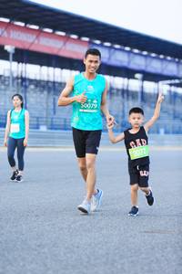 BIB: 30079, 2077
                            <button type="button" onclick="openModal(10495748)" class="btn btn-primary btn-sm float-right btn-popup" data-toggle="modal" data-target=".modal-high-quality">
                        <i class="fas fa-shopping-cart"></i> Add to Cart
                    </button>
                                            <button type="button" onclick="isThisMe(10495748, true)" class="btn btn-success btn-sm float-right btn-popup btn-isme hidden" data-toggle="tooltip" data-placement="bottom" title="นี่คือรูปของคุณใช่ไหม คลิกที่นี่เพื่อเอาเข้าอัลบั้ม">
                        <i class="fas fa-plus"></i> Add to album
                    </button>
                    <button type="button" onclick="isThisMe(10495748, false)" class="btn btn-warning btn-sm float-right btn-popup btn-isnotme hidden">
                        <i class="fas fa-ban"></i> Remove from album
                    </button>