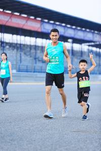 BIB: 50079, 2077
                            <button type="button" onclick="openModal(10495744)" class="btn btn-primary btn-sm float-right btn-popup" data-toggle="modal" data-target=".modal-high-quality">
                        <i class="fas fa-shopping-cart"></i> Add to Cart
                    </button>
                                            <button type="button" onclick="isThisMe(10495744, true)" class="btn btn-success btn-sm float-right btn-popup btn-isme hidden" data-toggle="tooltip" data-placement="bottom" title="นี่คือรูปของคุณใช่ไหม คลิกที่นี่เพื่อเอาเข้าอัลบั้ม">
                        <i class="fas fa-plus"></i> Add to album
                    </button>
                    <button type="button" onclick="isThisMe(10495744, false)" class="btn btn-warning btn-sm float-right btn-popup btn-isnotme hidden">
                        <i class="fas fa-ban"></i> Remove from album
                    </button>