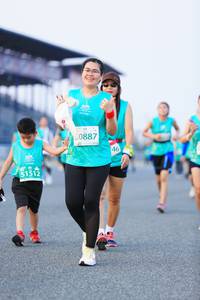 BIB: 0887, 51512
                            <button type="button" onclick="openModal(10489463)" class="btn btn-primary btn-sm float-right btn-popup" data-toggle="modal" data-target=".modal-high-quality">
                        <i class="fas fa-shopping-cart"></i> Add to Cart
                    </button>
                                            <button type="button" onclick="isThisMe(10489463, true)" class="btn btn-success btn-sm float-right btn-popup btn-isme hidden" data-toggle="tooltip" data-placement="bottom" title="นี่คือรูปของคุณใช่ไหม คลิกที่นี่เพื่อเอาเข้าอัลบั้ม">
                        <i class="fas fa-plus"></i> Add to album
                    </button>
                    <button type="button" onclick="isThisMe(10489463, false)" class="btn btn-warning btn-sm float-right btn-popup btn-isnotme hidden">
                        <i class="fas fa-ban"></i> Remove from album
                    </button>