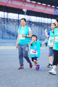 BIB: 53199, 526, 7348
                            <button type="button" onclick="openModal(10498778)" class="btn btn-primary btn-sm float-right btn-popup" data-toggle="modal" data-target=".modal-high-quality">
                        <i class="fas fa-shopping-cart"></i> Add to Cart
                    </button>
                                            <button type="button" onclick="isThisMe(10498778, true)" class="btn btn-success btn-sm float-right btn-popup btn-isme hidden" data-toggle="tooltip" data-placement="bottom" title="นี่คือรูปของคุณใช่ไหม คลิกที่นี่เพื่อเอาเข้าอัลบั้ม">
                        <i class="fas fa-plus"></i> Add to album
                    </button>
                    <button type="button" onclick="isThisMe(10498778, false)" class="btn btn-warning btn-sm float-right btn-popup btn-isnotme hidden">
                        <i class="fas fa-ban"></i> Remove from album
                    </button>