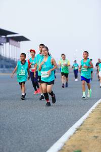 BIB: 50055, 51565, 259
                            <button type="button" onclick="openModal(10452678)" class="btn btn-primary btn-sm float-right btn-popup" data-toggle="modal" data-target=".modal-high-quality">
                        <i class="fas fa-shopping-cart"></i> Add to Cart
                    </button>
                                            <button type="button" onclick="isThisMe(10452678, true)" class="btn btn-success btn-sm float-right btn-popup btn-isme hidden" data-toggle="tooltip" data-placement="bottom" title="นี่คือรูปของคุณใช่ไหม คลิกที่นี่เพื่อเอาเข้าอัลบั้ม">
                        <i class="fas fa-plus"></i> Add to album
                    </button>
                    <button type="button" onclick="isThisMe(10452678, false)" class="btn btn-warning btn-sm float-right btn-popup btn-isnotme hidden">
                        <i class="fas fa-ban"></i> Remove from album
                    </button>