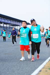 BIB: 1958, 61109
                            <button type="button" onclick="openModal(10489934)" class="btn btn-primary btn-sm float-right btn-popup" data-toggle="modal" data-target=".modal-high-quality">
                        <i class="fas fa-shopping-cart"></i> Add to Cart
                    </button>
                                            <button type="button" onclick="isThisMe(10489934, true)" class="btn btn-success btn-sm float-right btn-popup btn-isme hidden" data-toggle="tooltip" data-placement="bottom" title="นี่คือรูปของคุณใช่ไหม คลิกที่นี่เพื่อเอาเข้าอัลบั้ม">
                        <i class="fas fa-plus"></i> Add to album
                    </button>
                    <button type="button" onclick="isThisMe(10489934, false)" class="btn btn-warning btn-sm float-right btn-popup btn-isnotme hidden">
                        <i class="fas fa-ban"></i> Remove from album
                    </button>