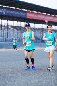 BIB: 50918, 51320
                            <button type="button" onclick="openModal(10489073)" class="btn btn-primary btn-sm float-right btn-popup" data-toggle="modal" data-target=".modal-high-quality">
                        <i class="fas fa-shopping-cart"></i> Add to Cart
                    </button>
                                            <button type="button" onclick="isThisMe(10489073, true)" class="btn btn-success btn-sm float-right btn-popup btn-isme hidden" data-toggle="tooltip" data-placement="bottom" title="นี่คือรูปของคุณใช่ไหม คลิกที่นี่เพื่อเอาเข้าอัลบั้ม">
                        <i class="fas fa-plus"></i> Add to album
                    </button>
                    <button type="button" onclick="isThisMe(10489073, false)" class="btn btn-warning btn-sm float-right btn-popup btn-isnotme hidden">
                        <i class="fas fa-ban"></i> Remove from album
                    </button>