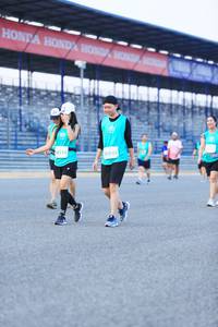 BIB: 0845
                            <button type="button" onclick="openModal(10493619)" class="btn btn-primary btn-sm float-right btn-popup" data-toggle="modal" data-target=".modal-high-quality">
                        <i class="fas fa-shopping-cart"></i> Add to Cart
                    </button>
                                            <button type="button" onclick="isThisMe(10493619, true)" class="btn btn-success btn-sm float-right btn-popup btn-isme hidden" data-toggle="tooltip" data-placement="bottom" title="นี่คือรูปของคุณใช่ไหม คลิกที่นี่เพื่อเอาเข้าอัลบั้ม">
                        <i class="fas fa-plus"></i> Add to album
                    </button>
                    <button type="button" onclick="isThisMe(10493619, false)" class="btn btn-warning btn-sm float-right btn-popup btn-isnotme hidden">
                        <i class="fas fa-ban"></i> Remove from album
                    </button>