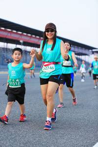 BIB: 3039, 2746, 51512
                            <button type="button" onclick="openModal(10489536)" class="btn btn-primary btn-sm float-right btn-popup" data-toggle="modal" data-target=".modal-high-quality">
                        <i class="fas fa-shopping-cart"></i> Add to Cart
                    </button>
                                            <button type="button" onclick="isThisMe(10489536, true)" class="btn btn-success btn-sm float-right btn-popup btn-isme hidden" data-toggle="tooltip" data-placement="bottom" title="นี่คือรูปของคุณใช่ไหม คลิกที่นี่เพื่อเอาเข้าอัลบั้ม">
                        <i class="fas fa-plus"></i> Add to album
                    </button>
                    <button type="button" onclick="isThisMe(10489536, false)" class="btn btn-warning btn-sm float-right btn-popup btn-isnotme hidden">
                        <i class="fas fa-ban"></i> Remove from album
                    </button>