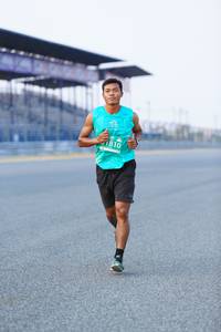 BIB: 1810
                            <button type="button" onclick="openModal(10447372)" class="btn btn-primary btn-sm float-right btn-popup" data-toggle="modal" data-target=".modal-high-quality">
                        <i class="fas fa-shopping-cart"></i> Add to Cart
                    </button>
                                            <button type="button" onclick="isThisMe(10447372, true)" class="btn btn-success btn-sm float-right btn-popup btn-isme hidden" data-toggle="tooltip" data-placement="bottom" title="นี่คือรูปของคุณใช่ไหม คลิกที่นี่เพื่อเอาเข้าอัลบั้ม">
                        <i class="fas fa-plus"></i> Add to album
                    </button>
                    <button type="button" onclick="isThisMe(10447372, false)" class="btn btn-warning btn-sm float-right btn-popup btn-isnotme hidden">
                        <i class="fas fa-ban"></i> Remove from album
                    </button>