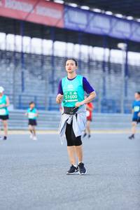 BIB: 51600
                            <button type="button" onclick="openModal(10490023)" class="btn btn-primary btn-sm float-right btn-popup" data-toggle="modal" data-target=".modal-high-quality">
                        <i class="fas fa-shopping-cart"></i> Add to Cart
                    </button>
                                            <button type="button" onclick="isThisMe(10490023, true)" class="btn btn-success btn-sm float-right btn-popup btn-isme hidden" data-toggle="tooltip" data-placement="bottom" title="นี่คือรูปของคุณใช่ไหม คลิกที่นี่เพื่อเอาเข้าอัลบั้ม">
                        <i class="fas fa-plus"></i> Add to album
                    </button>
                    <button type="button" onclick="isThisMe(10490023, false)" class="btn btn-warning btn-sm float-right btn-popup btn-isnotme hidden">
                        <i class="fas fa-ban"></i> Remove from album
                    </button>