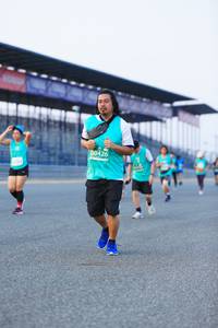 BIB: 50426
                            <button type="button" onclick="openModal(10483961)" class="btn btn-primary btn-sm float-right btn-popup" data-toggle="modal" data-target=".modal-high-quality">
                        <i class="fas fa-shopping-cart"></i> Add to Cart
                    </button>
                                            <button type="button" onclick="isThisMe(10483961, true)" class="btn btn-success btn-sm float-right btn-popup btn-isme hidden" data-toggle="tooltip" data-placement="bottom" title="นี่คือรูปของคุณใช่ไหม คลิกที่นี่เพื่อเอาเข้าอัลบั้ม">
                        <i class="fas fa-plus"></i> Add to album
                    </button>
                    <button type="button" onclick="isThisMe(10483961, false)" class="btn btn-warning btn-sm float-right btn-popup btn-isnotme hidden">
                        <i class="fas fa-ban"></i> Remove from album
                    </button>