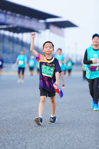 BIB: 1504
                            <button type="button" onclick="openModal(10493672)" class="btn btn-primary btn-sm float-right btn-popup" data-toggle="modal" data-target=".modal-high-quality">
                        <i class="fas fa-shopping-cart"></i> Add to Cart
                    </button>
                                            <button type="button" onclick="isThisMe(10493672, true)" class="btn btn-success btn-sm float-right btn-popup btn-isme hidden" data-toggle="tooltip" data-placement="bottom" title="นี่คือรูปของคุณใช่ไหม คลิกที่นี่เพื่อเอาเข้าอัลบั้ม">
                        <i class="fas fa-plus"></i> Add to album
                    </button>
                    <button type="button" onclick="isThisMe(10493672, false)" class="btn btn-warning btn-sm float-right btn-popup btn-isnotme hidden">
                        <i class="fas fa-ban"></i> Remove from album
                    </button>