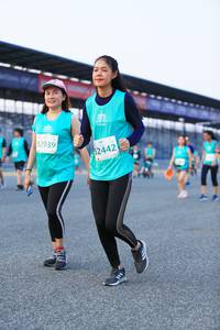 BIB: 2939, 2442
                            <button type="button" onclick="openModal(10490220)" class="btn btn-primary btn-sm float-right btn-popup" data-toggle="modal" data-target=".modal-high-quality">
                        <i class="fas fa-shopping-cart"></i> Add to Cart
                    </button>
                                            <button type="button" onclick="isThisMe(10490220, true)" class="btn btn-success btn-sm float-right btn-popup btn-isme hidden" data-toggle="tooltip" data-placement="bottom" title="นี่คือรูปของคุณใช่ไหม คลิกที่นี่เพื่อเอาเข้าอัลบั้ม">
                        <i class="fas fa-plus"></i> Add to album
                    </button>
                    <button type="button" onclick="isThisMe(10490220, false)" class="btn btn-warning btn-sm float-right btn-popup btn-isnotme hidden">
                        <i class="fas fa-ban"></i> Remove from album
                    </button>